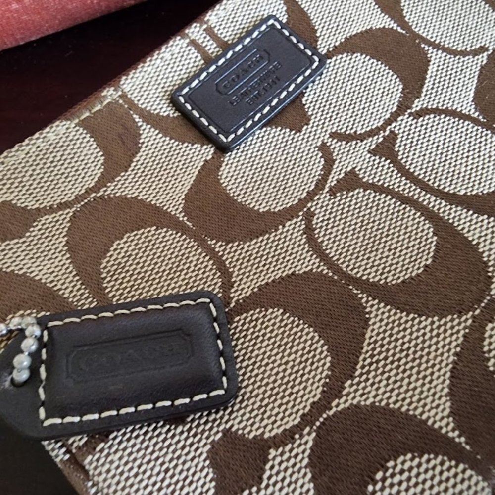 Coach Wristlet - Picture 3 of 12